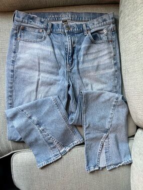 American Eagle Outfitters Light Blue Denim Jeans
